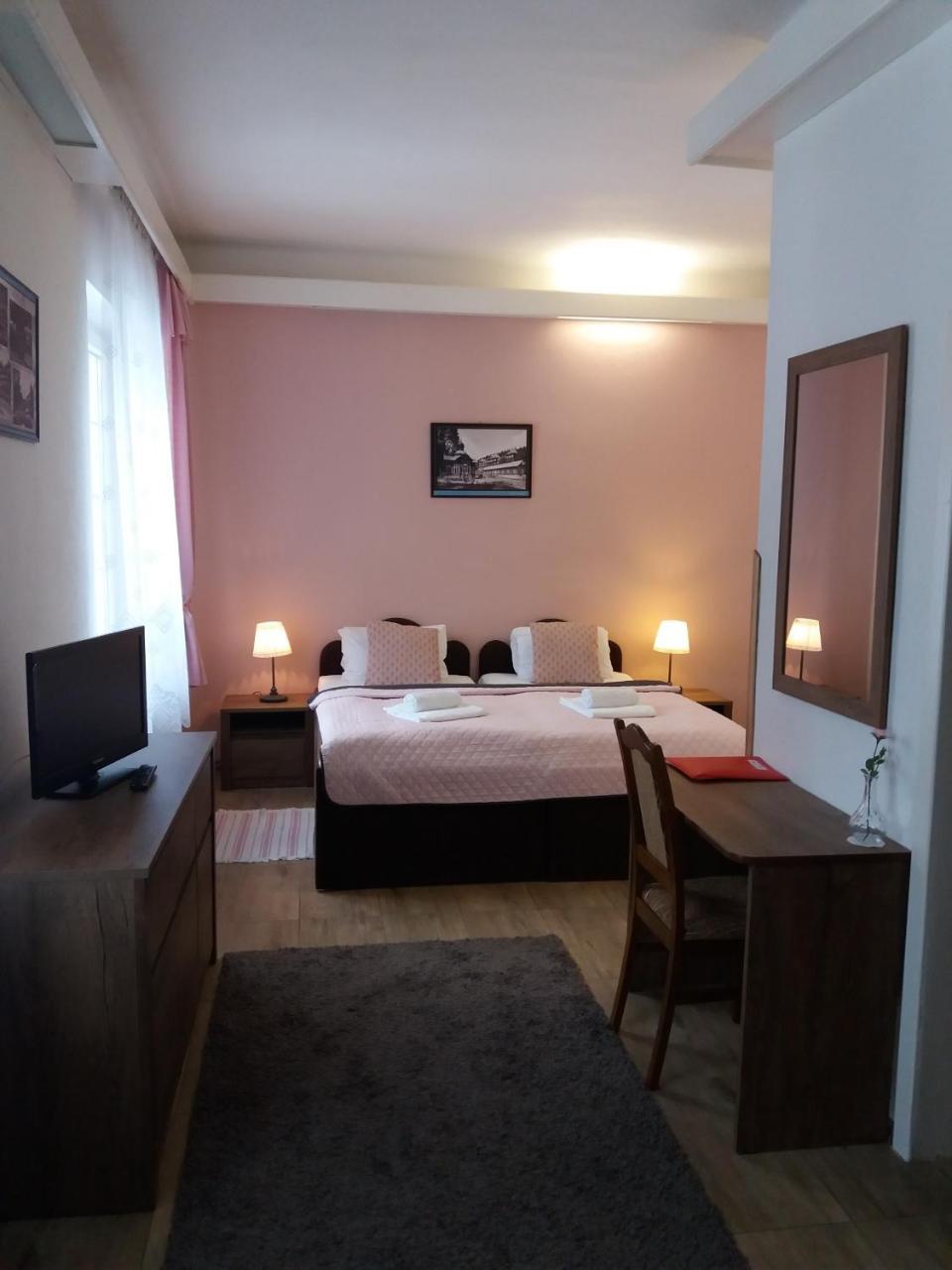 Hotel Dzban Jindrichov Esterno foto