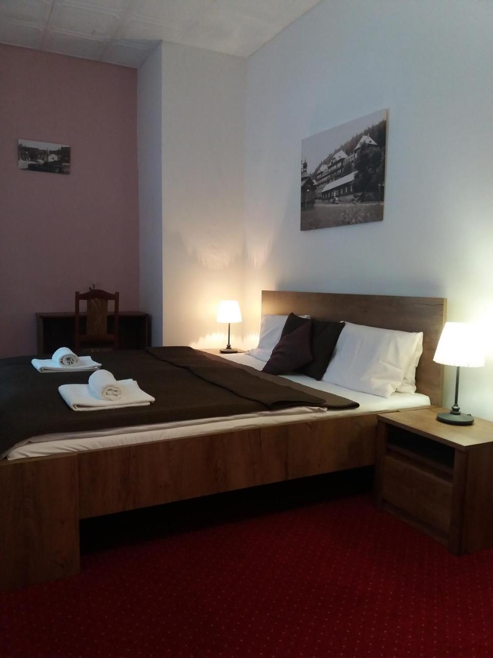 Hotel Dzban Jindrichov Esterno foto