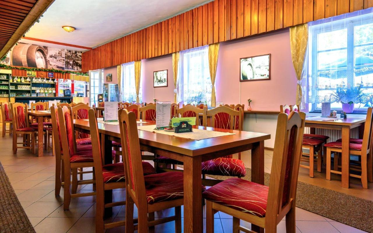 Hotel Dzban Jindrichov Esterno foto
