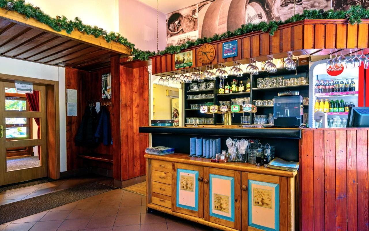 Hotel Dzban Jindrichov Esterno foto