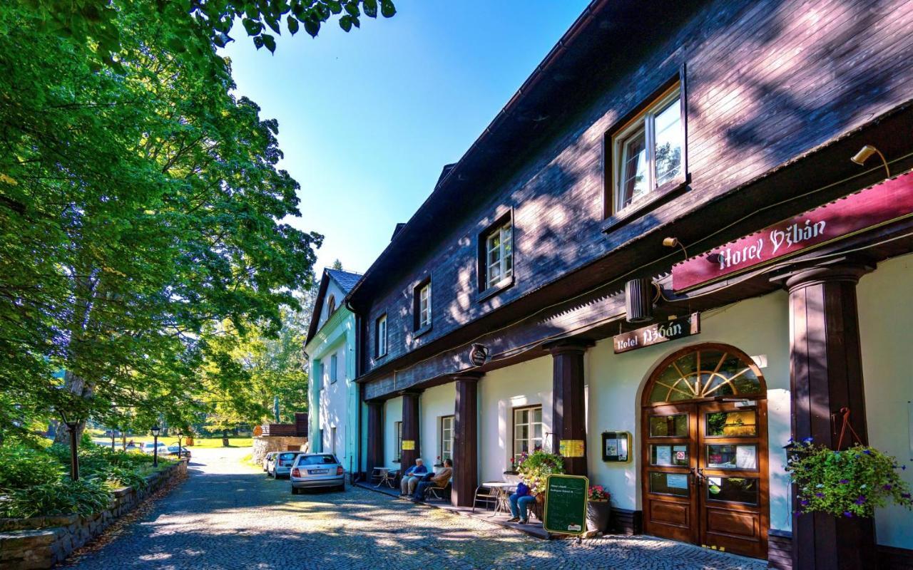 Hotel Dzban Jindrichov Esterno foto
